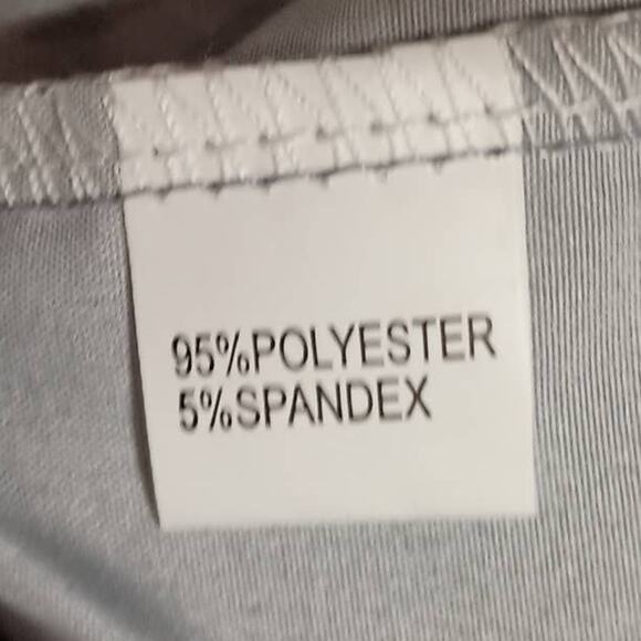 NWOT Pineapple Print Long Sleeve Button Up Blouse - Gray, Size L - Picture 4 of 5